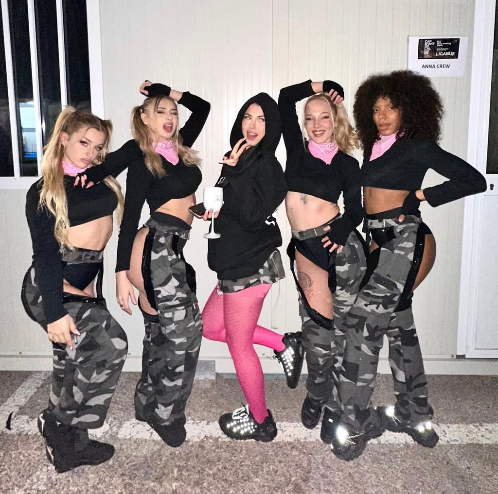 PROGETTAZIONE PERSONALIZZATA DEL TUO CAPO SU MISURA